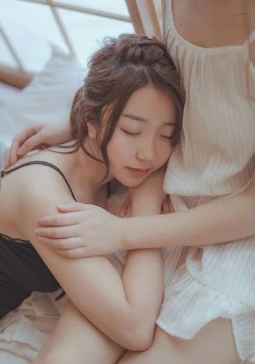 年轻的妻子在线