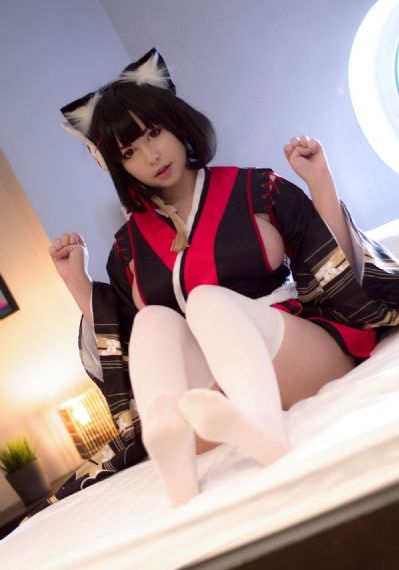 女职员的丝袜 中文字幕