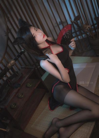 李蕾丽无删减版