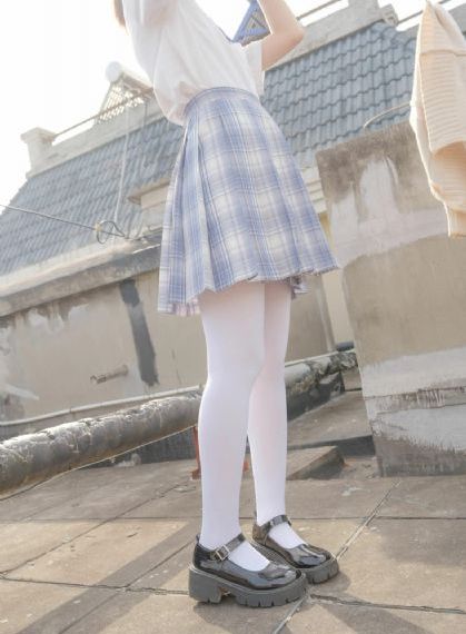 翘臀后进少妇大白嫩屁股视频
