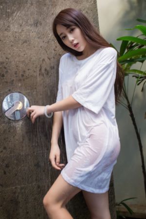 嫩草在线观看视频